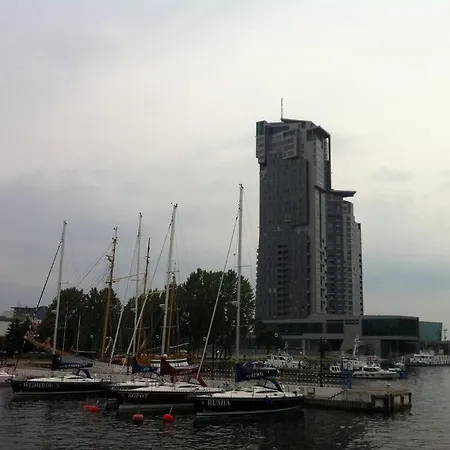 Sea Towers Apartment *